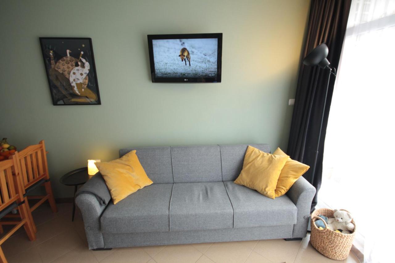 Apartment Daisy Grand Kamelia サニービーチ エクステリア 写真