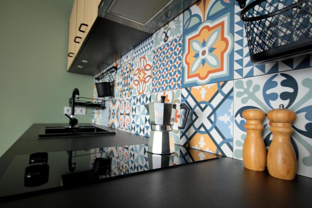 Apartment Daisy Grand Kamelia サニービーチ エクステリア 写真